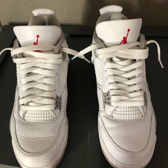 White Jordan 4 ores size 10.5